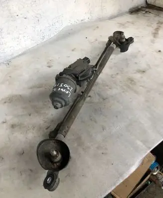 Lexus IS 220D-250-350 Front wiper linkage and motor 8511026220