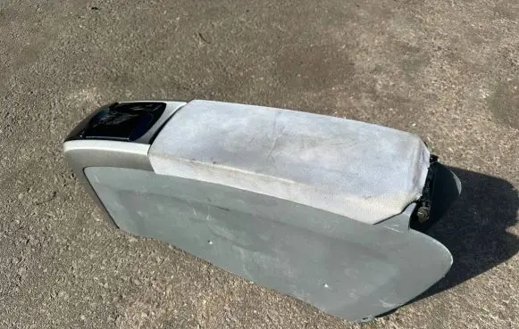 Toyota Prius (XW20) Center console