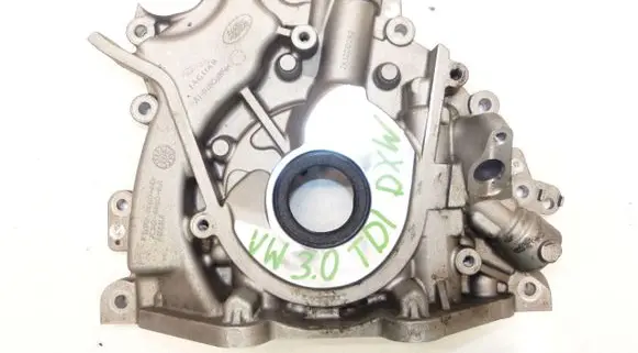 Volkswagen Amarok II Oil pump FW93-6600-AD