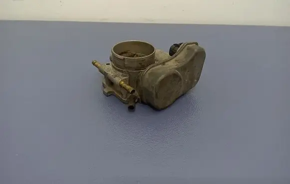 Opel Vectra C Throttle body valve 5WS91703