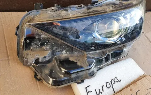 Toyota Auris E180 Headlight/headlamp 8115002K30 90070908