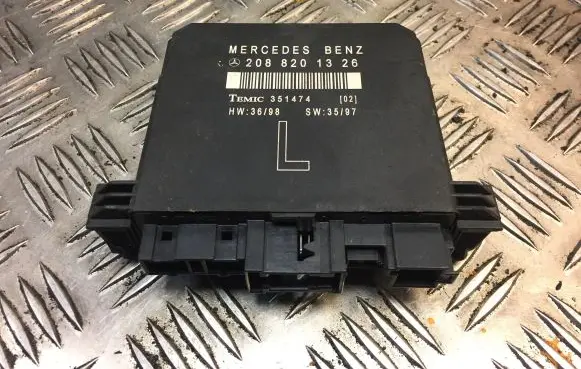 Mercedes-Benz C W202 Door control unit/module 2088201326 A2088201326