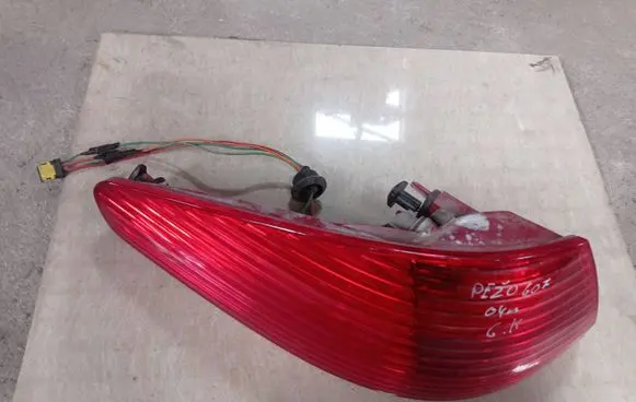 Peugeot 607 Rear/tail lights
