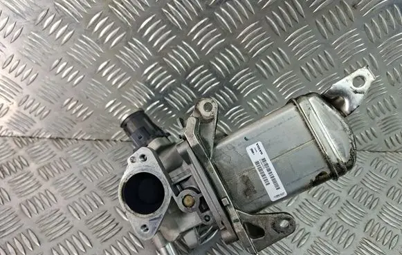 Volvo XC90 EGR valve cooler 31422315 31439464