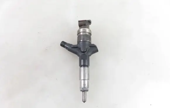 Subaru Legacy Fuel injector 16613AA020