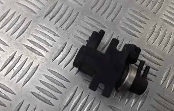 Ford Fusion Valve vacuum 9641726680