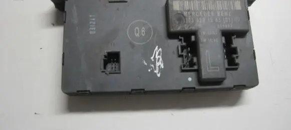 Mercedes-Benz C W203 Door control unit/module A2038201385