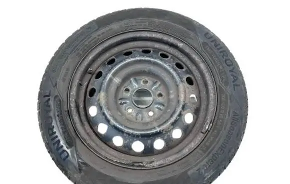 Toyota Avensis T270 R16 steel rim 