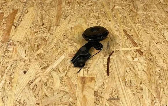 Toyota Yaris XP210 Horn signal 86560K0020