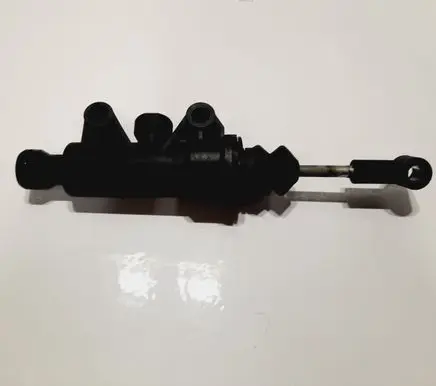 Mercedes-Benz CLK A209 C209 Clutch master cylinder A2032900212