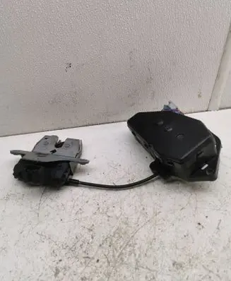 Volvo XC60 Loading door lock 30784560