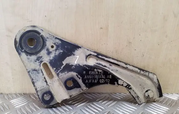 Ford Focus Other front suspension part AV61101A81AE