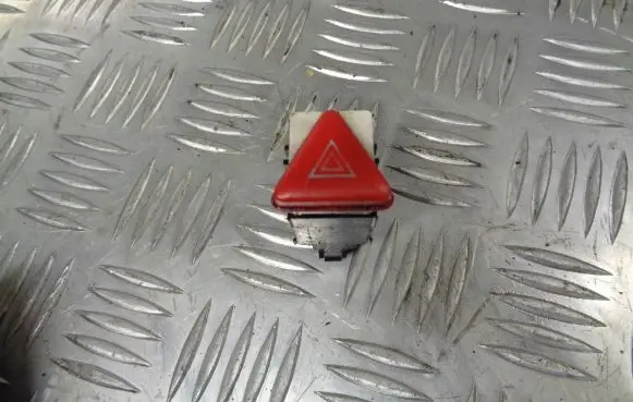 Skoda Fabia Mk1 (6Y) Hazard light switch 6Y0953235