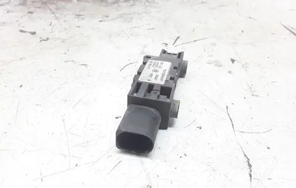 Audi A4 S4 B6 8E 8H Airbag deployment crash/impact sensor 8E0959651