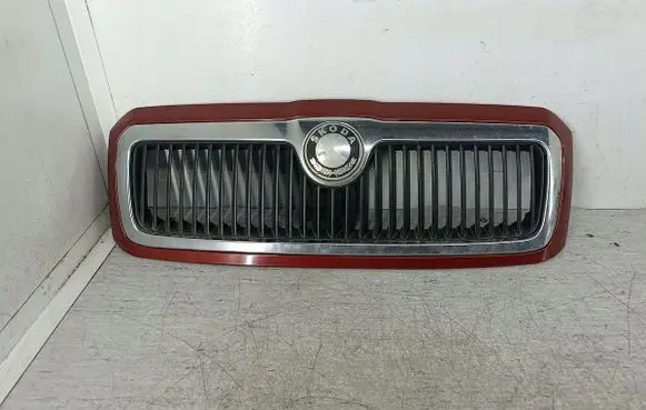Skoda Octavia Mk1 (1U) Front grill 1UO853651E
