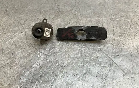 BMW 5 F10 F11 Front bumper camera 9240352