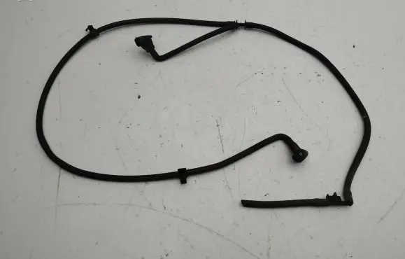 Honda CR-V Windshield washer spray nozzle 