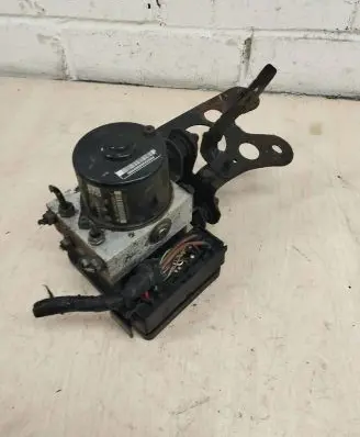Skoda Octavia Mk2 (1Z) ABS Pump 1K0614517T 10020602204 16306458