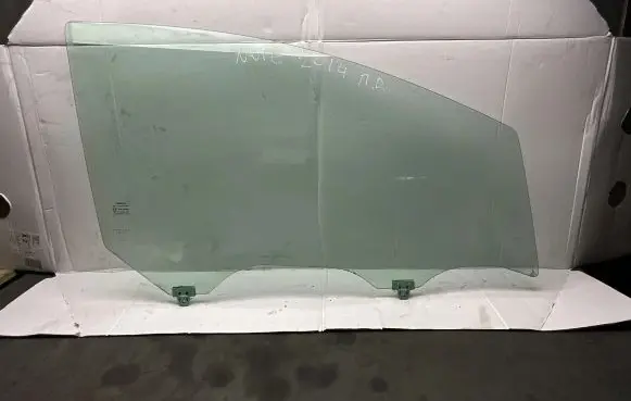 Nissan Note (E12) Front door window glass four-door E643R00048 DOT24M189AS2