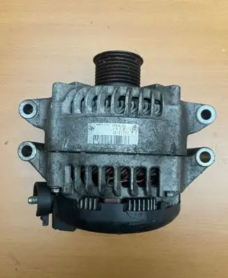 BMW 3 F30 F35 F31 Generator/alternator 7616119