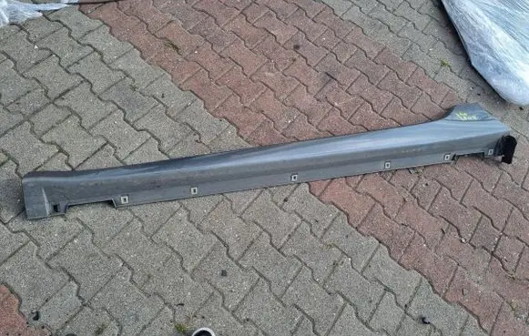 Hyundai i40 Front sill trim cover