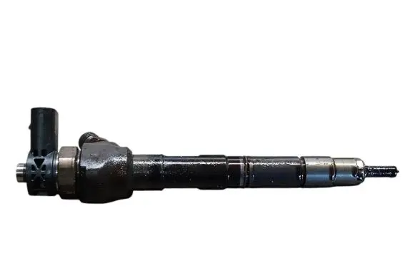 Skoda Octavia Mk3 (5E) Fuel injector 04L130277G 0445110477