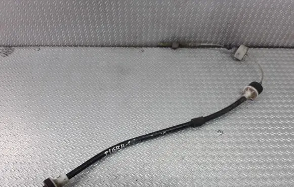 Opel Tigra A Clutch cable 90522447