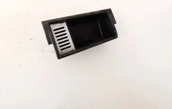 Car ashtray