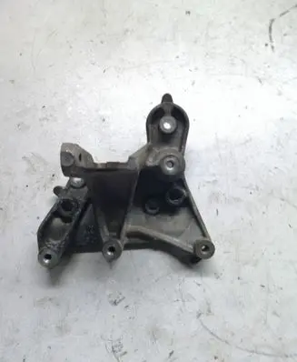 Peugeot 407 Engine mounting bracket 9648584680