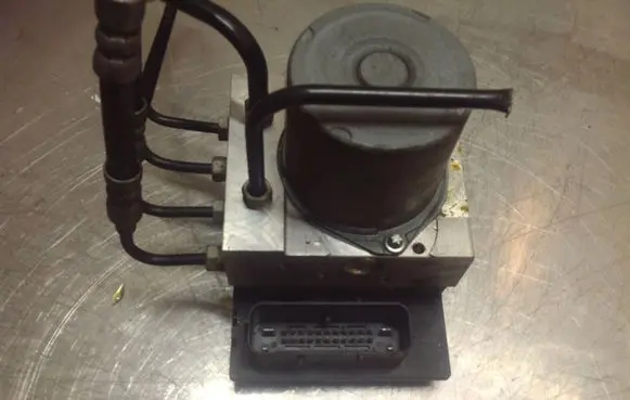 BMW 5 E60 E61 ABS Pump 0265950666 3451677779701