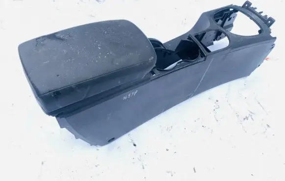 Nissan Qashqai Armrest P13149A77000 J101444935