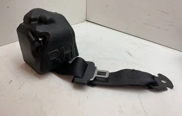 Maserati Levante Rear seatbelt 634166800A