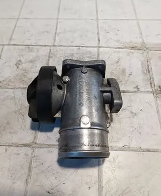 Mercedes-Benz Vaneo W414 EGR valve A6680900454