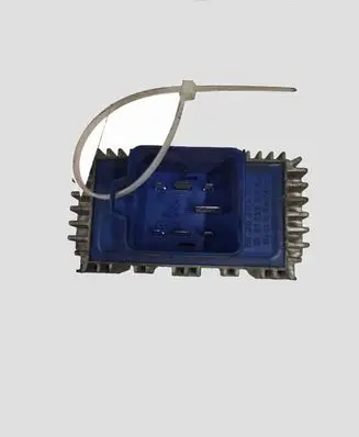 Opel Vectra C Glow plug pre-heat relay 55353011 51299014B