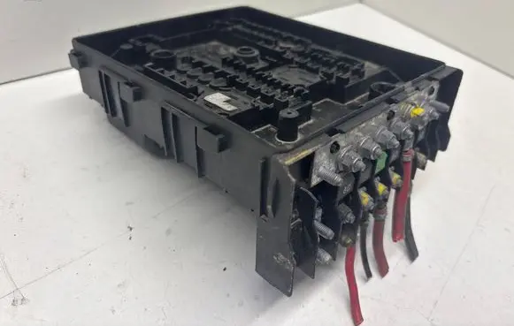 Skoda Octavia Mk2 (1Z) Fuse module 1K0937125A