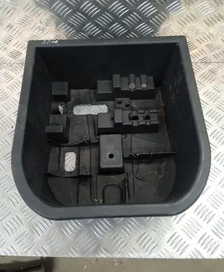 Mitsubishi Space Star Glove box in trunk 
