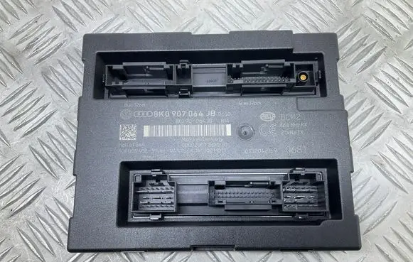 Audi A4 S4 B8 8K Comfort/convenience module 8K0907064JB