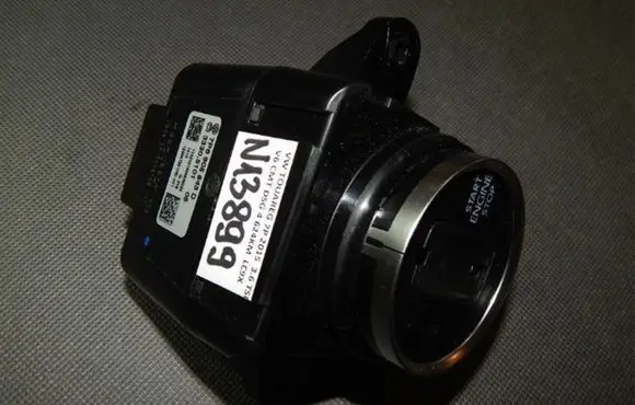 Volkswagen Touareg II Ignition lock 7P6905843D