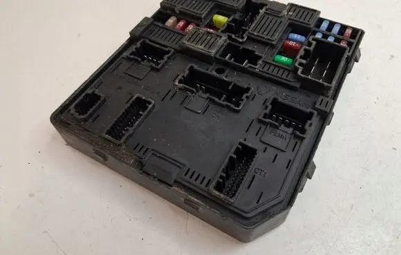 Nissan Qashqai Central body control module 284B75NA1A