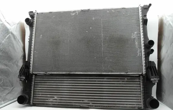 Mercedes-Benz Vito Viano W447 Coolant radiator A4475010001