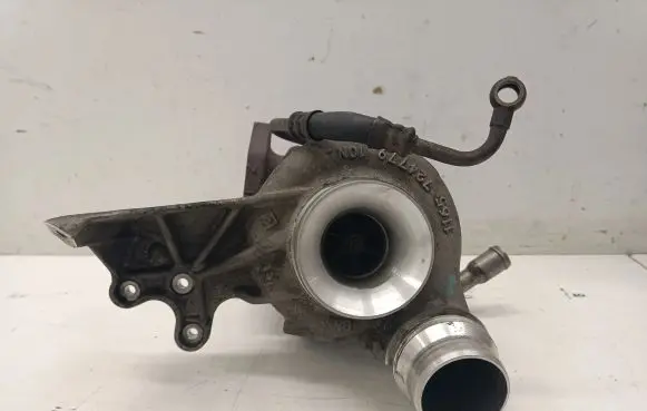 BMW 3 F30 F35 F31 Turbo 724779