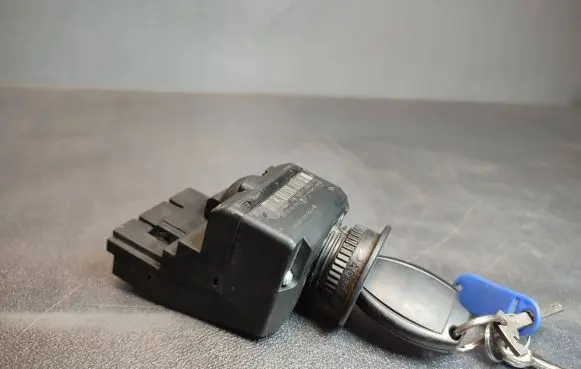 Mercedes-Benz Sprinter W906 Engine ECU kit and lock set A9069050600