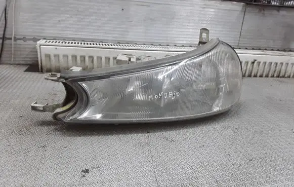 Ford Mondeo MK II Headlight/headlamp B05235322