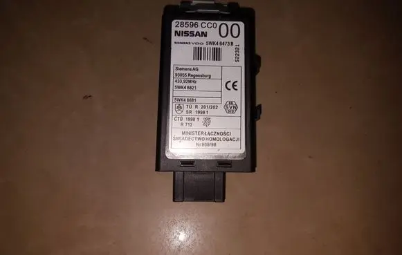 Nissan X-Trail T30 Door central lock control unit/module 28596C0