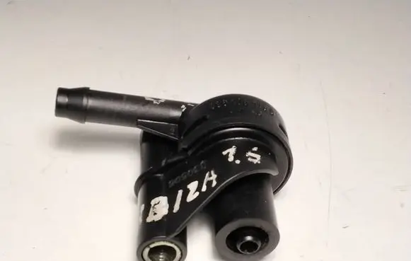 Seat Ibiza IV (6J,6P) Vacuum valve 036103175C
