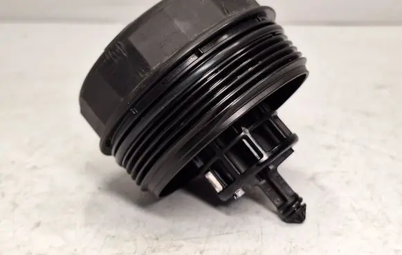 BMW X5 F15 Oil filter cover 6740226239 11427525334