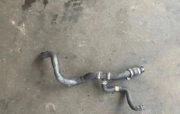 Alfa Romeo Giulia Engine coolant pipe/hose 0009001222