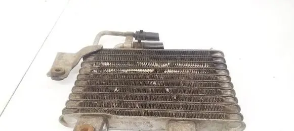 Hyundai Tucson JM Engine oil radiator 254602E100 25460-2E100