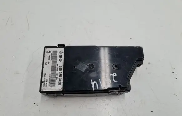 Seat Ibiza IV (6J,6P) USB socket connector 6J0035342B
