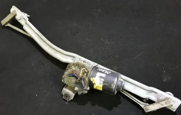 Volkswagen Jetta II Front wiper linkage and motor 191955605